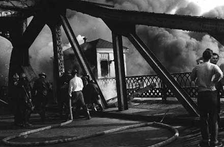Cuyahoga River fire, 1952, Jefferson St. & W. 3rd